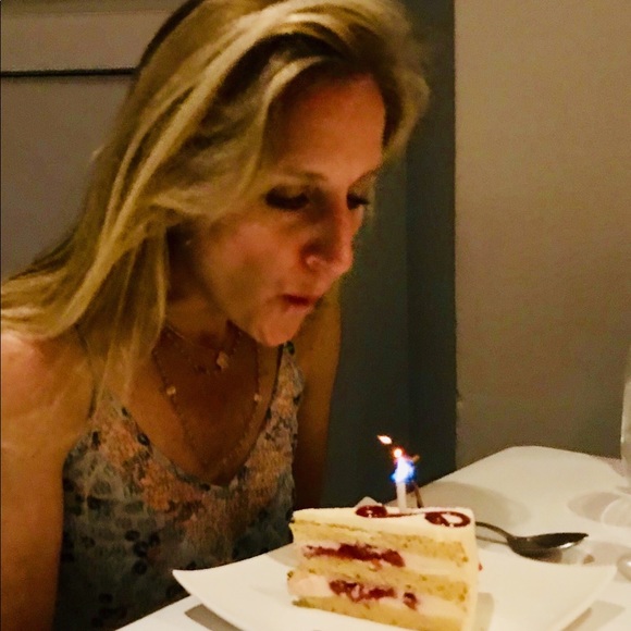 Meet your Posher, Susan - Picture 1 of 1